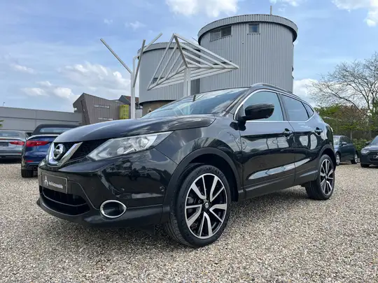 Nissan Qashqai 1.2 DIG-T 2WD *GARANTIE*1ER PROP*SIEGE CHAUFF*TOIT PANO*CRUISE*CAMERA 360