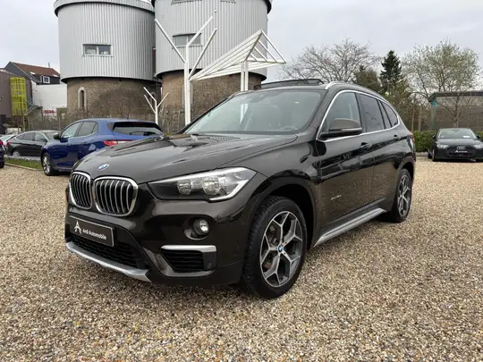 BMW X1 2.0 d xDrive *TOIT OUV+PANO*SIEGE CHAUFF*CAPTEUR AV+AR*1ER PROPRIO*