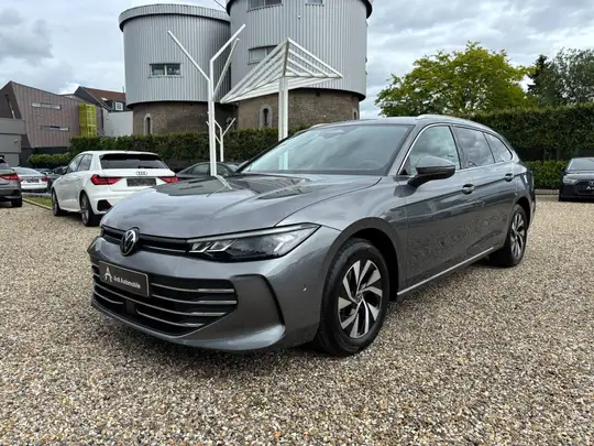 Volkswagen Passat Variant 2.0 TDi DSG *CARPLAY*VOLANT+SIEGE CHAUFF*1ER PROPRIO*GARANTIE*