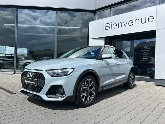 Audi A1 Citycarver 1.0 TFSI S tronic *GARANTIE*1ER PROPRIETAIRE*GRIS NARDO*LED*